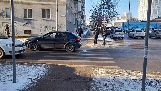 Водитель иномарки сбил женщину в Волжском районе