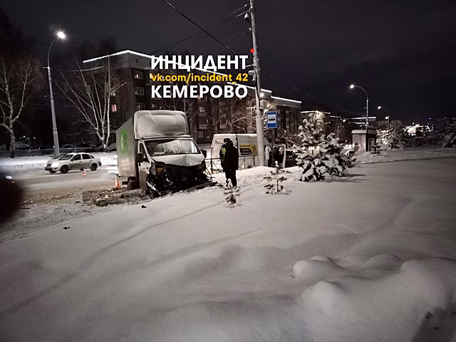 Молодая кемеровчанка попала в больницу после ДТП с "ГАЗелью"