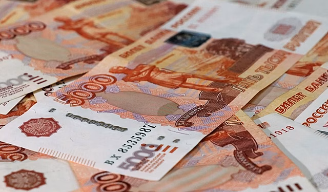 Средняя зарплата в Нижнем Новгороде выросла на 4% за год