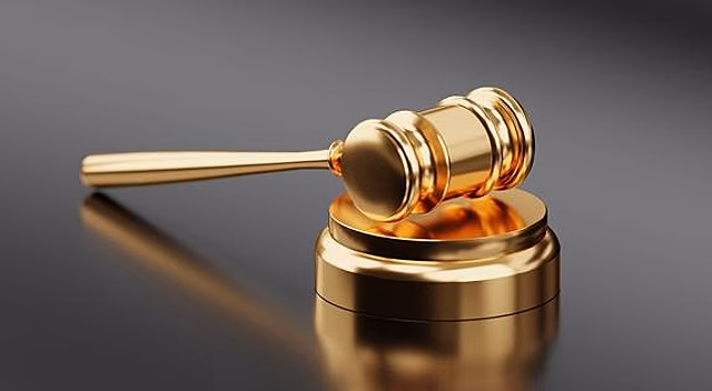 В Петербурге к трем годам условно приговорили местного жителя