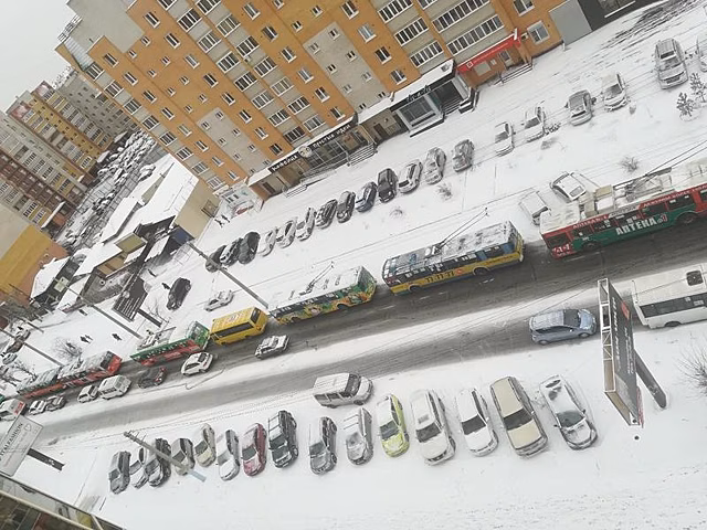 В Чите на ул. Новобульварная из-за аварии встало девять троллейбусов