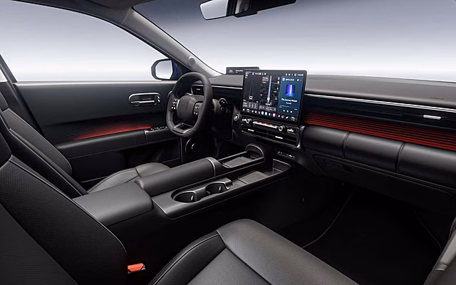 Даже физические кнопки остались: представлен новый седан Hyundai