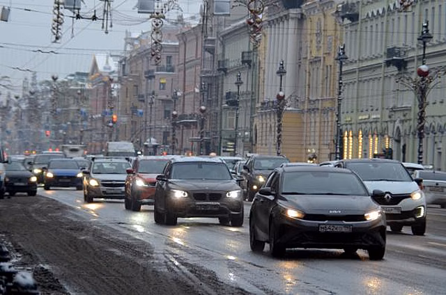 В Петербурге в 2023 году отремонтируют дороги к туристическим местам