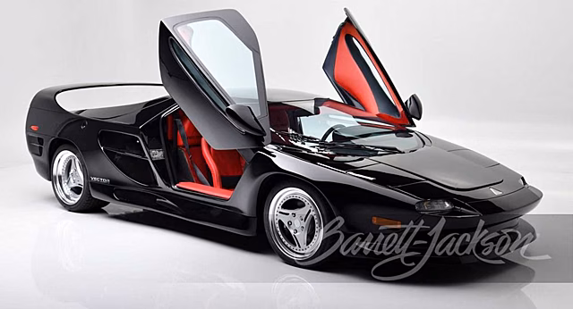 На раритетный Vector M12 установили двигатель Lamborghini Diablo