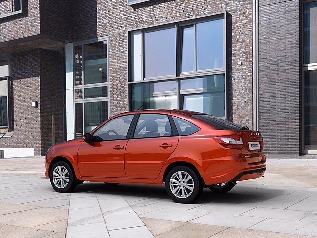 Lada подняла цены на дефицитные версии «Гранты»