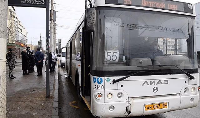 В Волгограде продают снятые с маршрутов автобусы ЛиАЗ