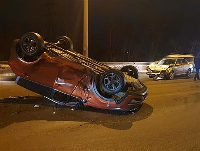 Две Kia столкнулись на Южном шоссе в Самаре