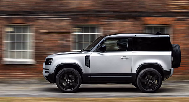 Land Rover Defender 2021 года получит некоторые обновления и укороченную модель