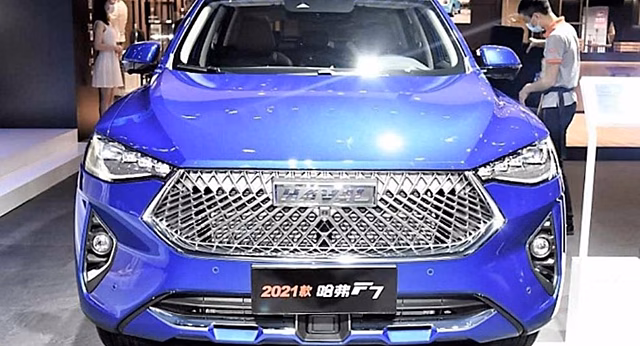 Компания Haval обновит кроссоверы F7 и F7x в России в 2021 году