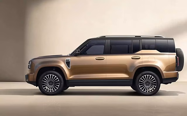 Появились первые фото салона нового флагманского кроссовера Haval