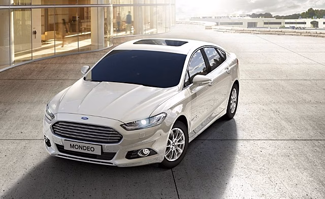 Ford представил седан Mondeo новой генерации для рынка Китая