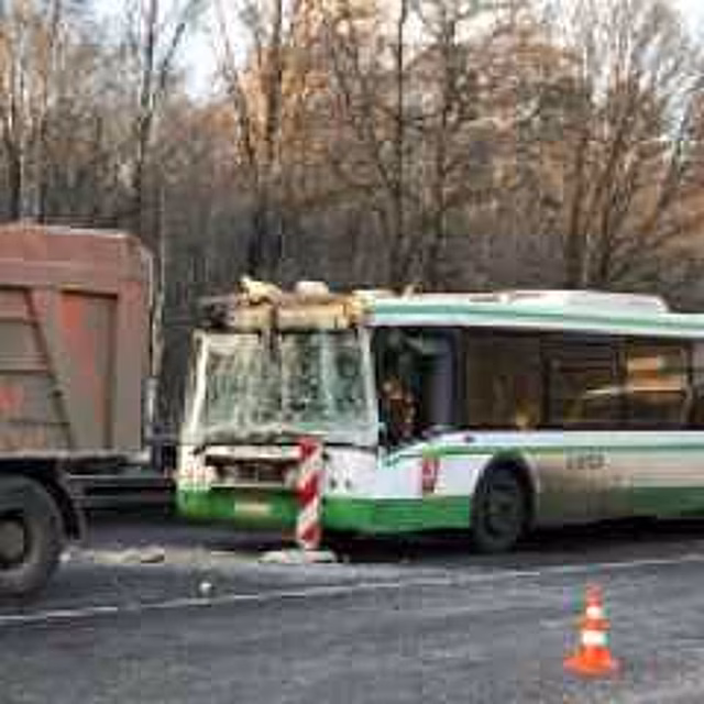 ГАЗ: Попавший в ДТП на Киевском шоссе автобус был технически исправен и проходил все плановые техосмотры