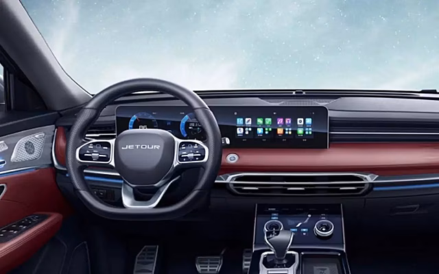 Jetour X70 Plus примерил новое «лицо»: подробности о новой версии кроссовера