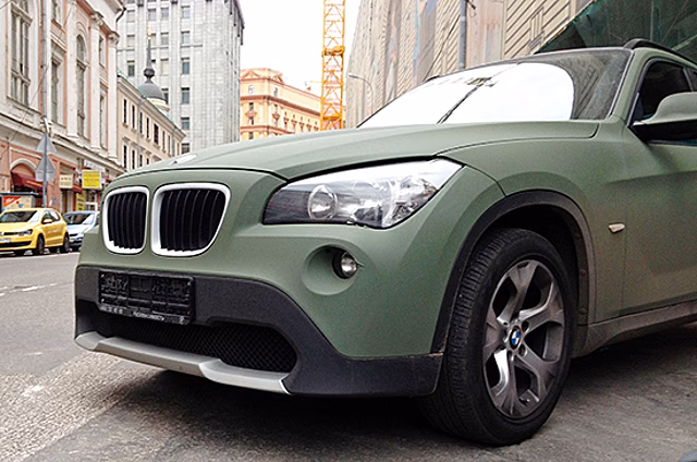 Правительство изменило условия госзакупок импортных автомобилей