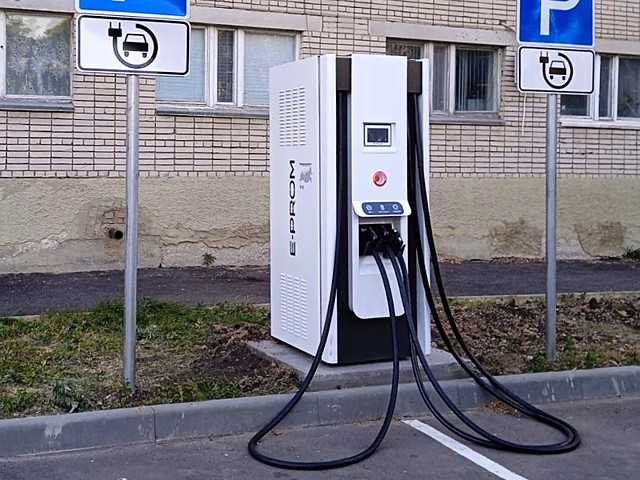 В Пензенской области продолжаются работы по установке зарядных станций для электромобилей