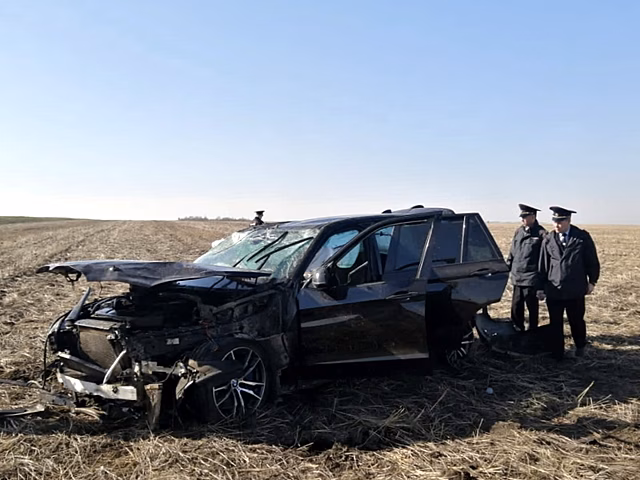 Под Пензой «BMW X5» съехал в кювет, водитель погиб