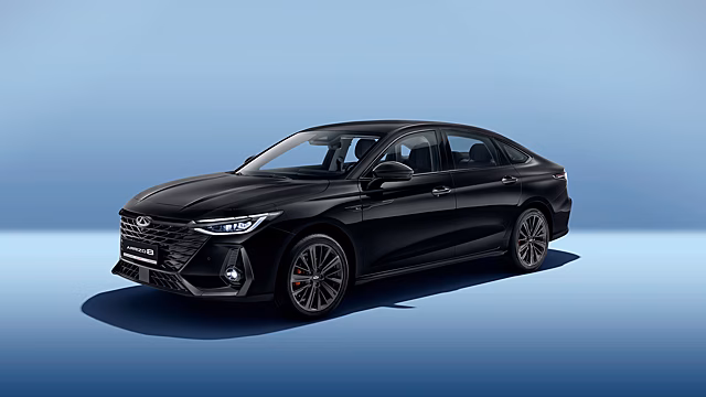 В линейке российской марки Tenet появится аналог Toyota Camry