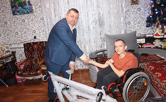 У курского инвалида, обратившегося к Хинштейну, появился электроподъёмник