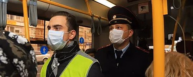 В Омске за неделю оштрафовали более 150 нарушителей масочного режима