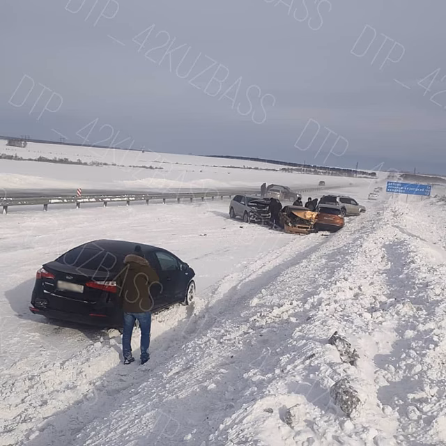 Массовое ДТП произошло на кемеровской трассе