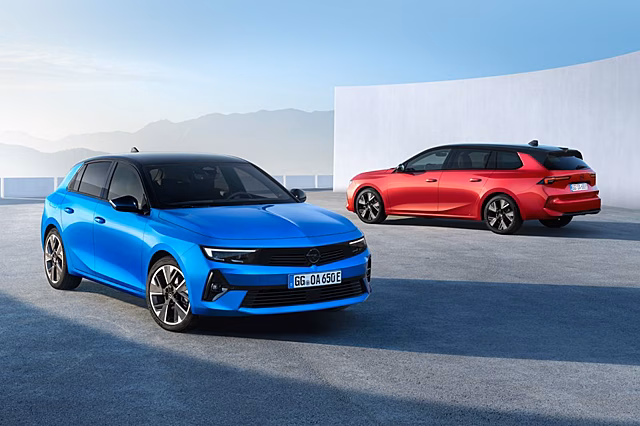 Opel Astra Electric: техника почти как у Peugeot E-308, но запас хода больше