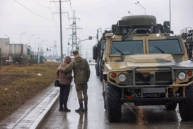 В апреле Екатеринбург ждут девять репетиций парада: какие улицы перекроют
