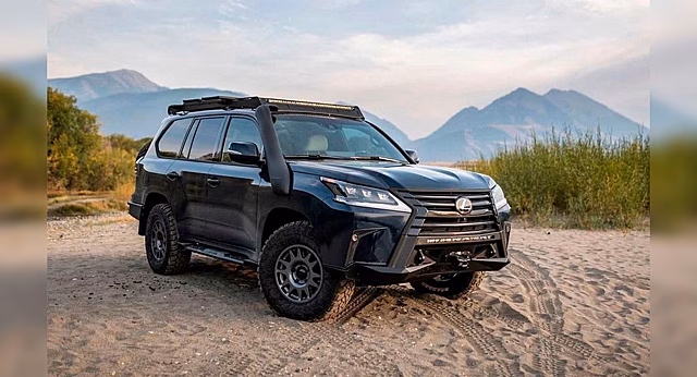 Lexus построил 557-сильную внедорожную версию для женского ралли