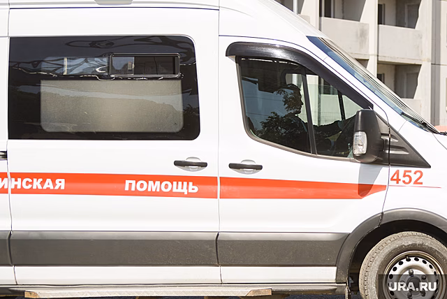 В Челябинске пешеход попал под колеса Lada