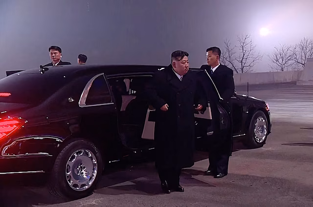 Ким Чен Ын пересел на Mercedes-Maybach GLS, несмотря на санкции