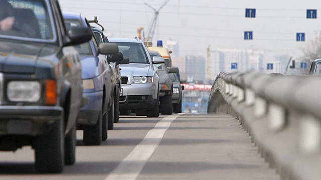 Утильсбор на автомобили предложили повысить на 70–80 % в Минпромторге РФ