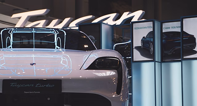 В Санкт-Петербурге электрические Porsche раскупают лучше бензиновых