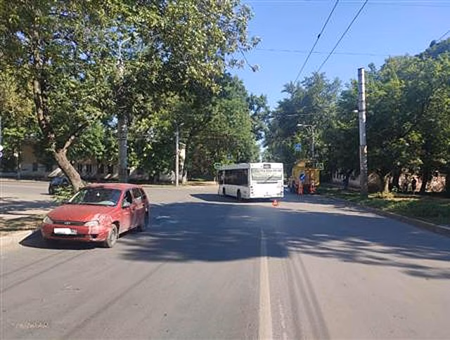 Пожилая пассажирка автобуса пострадала в ДТП в Самаре