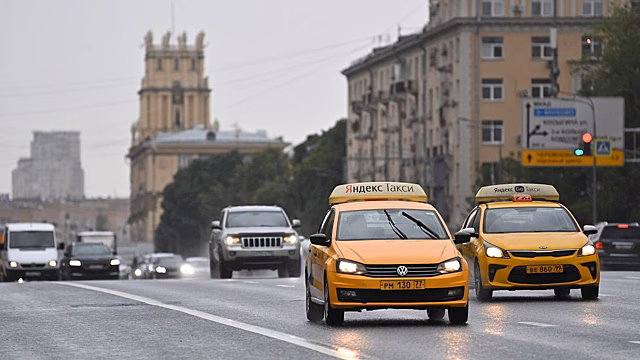 У «шумных» водителей предложено отбирать автомобили