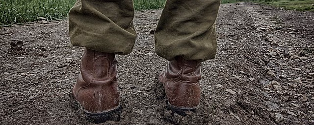 Солдат-срочник в Воронеже напал на людей с топором и открыл стрельбу