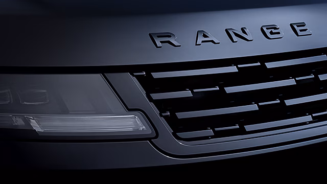 Весь в чёрном: Range Rover Sport получил новую хардкорную версию Black Edition