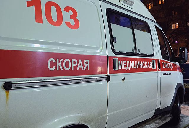 Десятки человек пострадали при опрокидывании автобуса в российском регионе