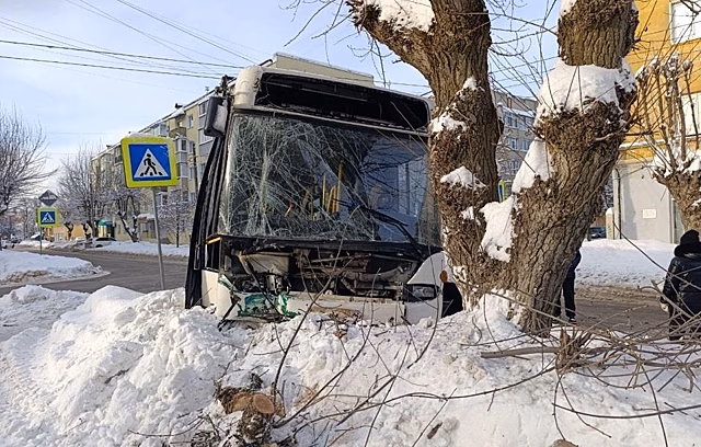 В Муроме в ДТП с автобусом пострадали семь человек