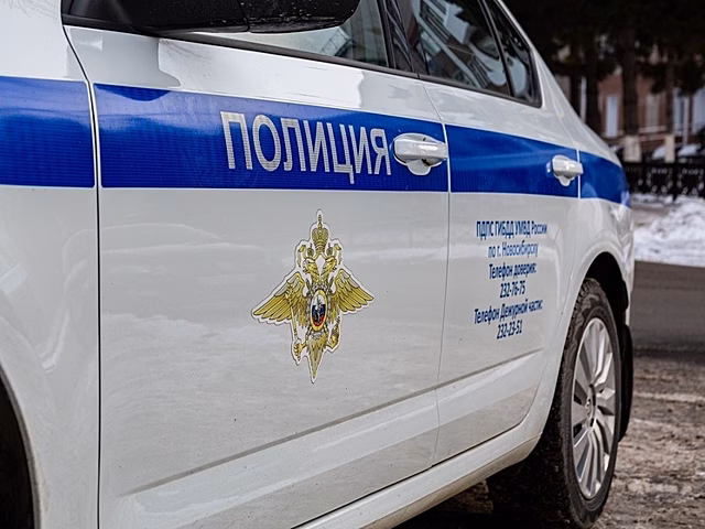 В Новосибирске разыскиваются водитель и пешеход, покинувшие место ДТП