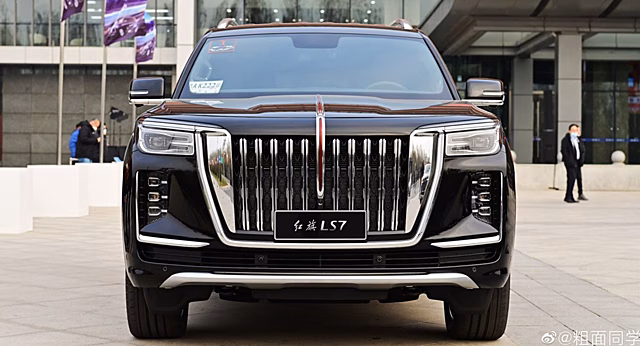 Китайский концерн FAW показал новый рамный внедорожник под брендом HongQi