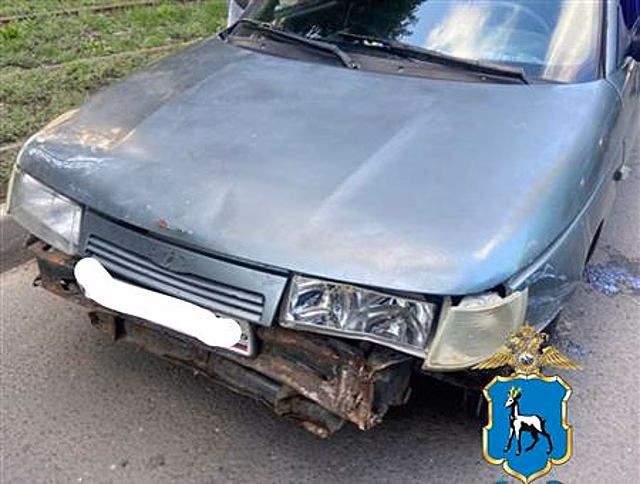В Самаре автомобилистка сбила женщину с ребенком