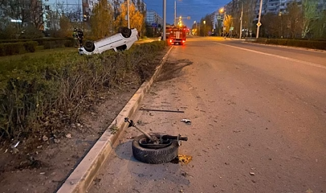 В ДТП под Волгоградом пострадал водитель опрокинувшегося «Рено Логан»