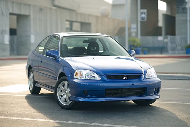 В США продают 20-летний Honda Civic Si дороже нового