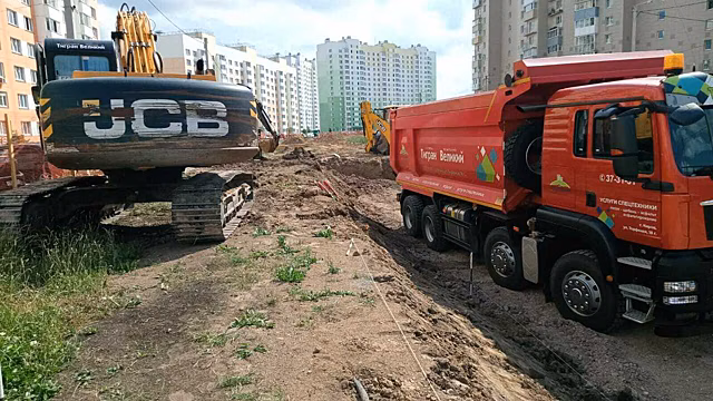 На территории 22 микрорайона ведется строительство жилых домов, школы, детского сада и дороги