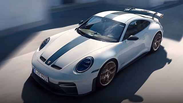 Названы 14 самых мощных авто с механической коробкой передач