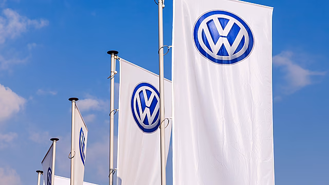 Volkswagen массово увольняет рабочих без компенсации