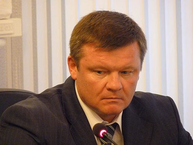 Мэр Саратова лишь к обеду посетил место коммунальной аварии, оставившей горожан без воды и тепла