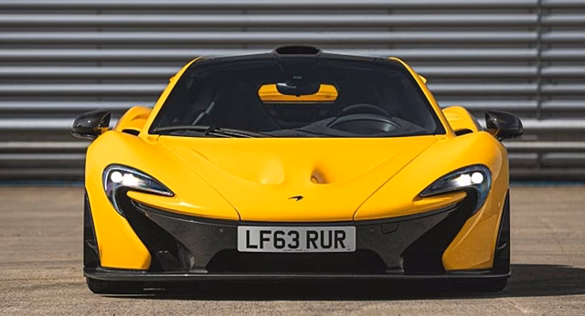 С молотка пустят первый McLaren P1. Он всю жизнь провёл в одной семье, но не стоял на месте