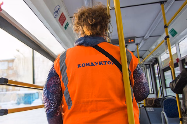 Кондуктор автобуса довела пенсионерку до инфаркта
