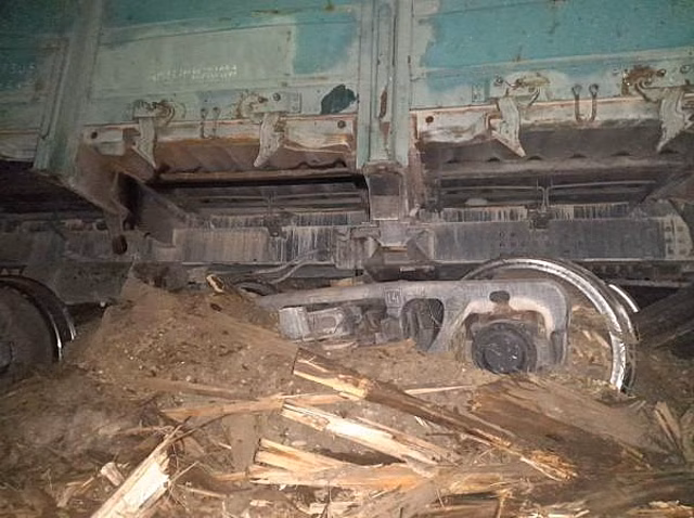 Ущербом в 4 млн руб. и уголовным делом обернулся сход 8 вагонов на Южно-Уральской железной дороге