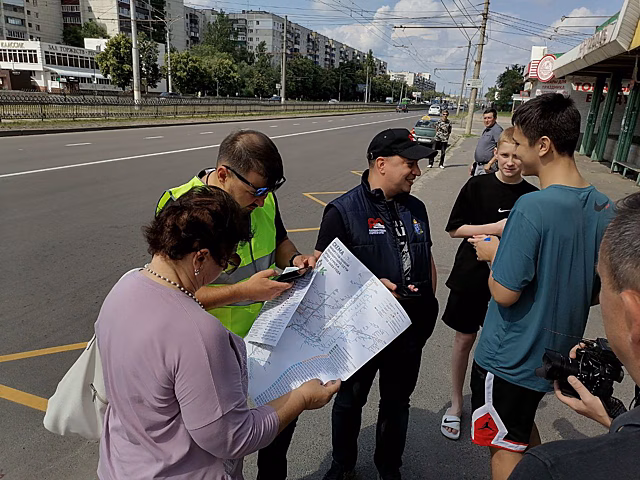 В Курске министр и его первый зам помогают разобраться в новой схеме транспорта